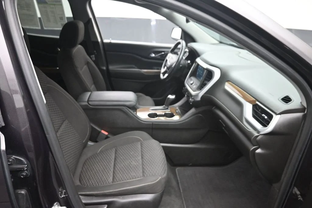 Used 2017 Silver GMC SLE-1 image 19