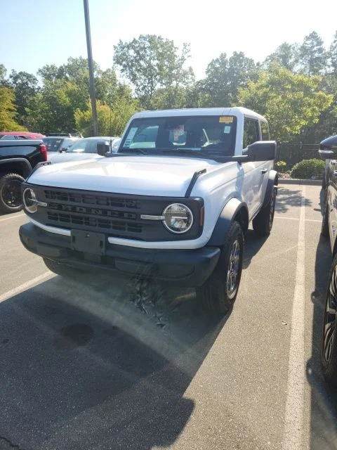 Used 2021 White Ford Base image 1