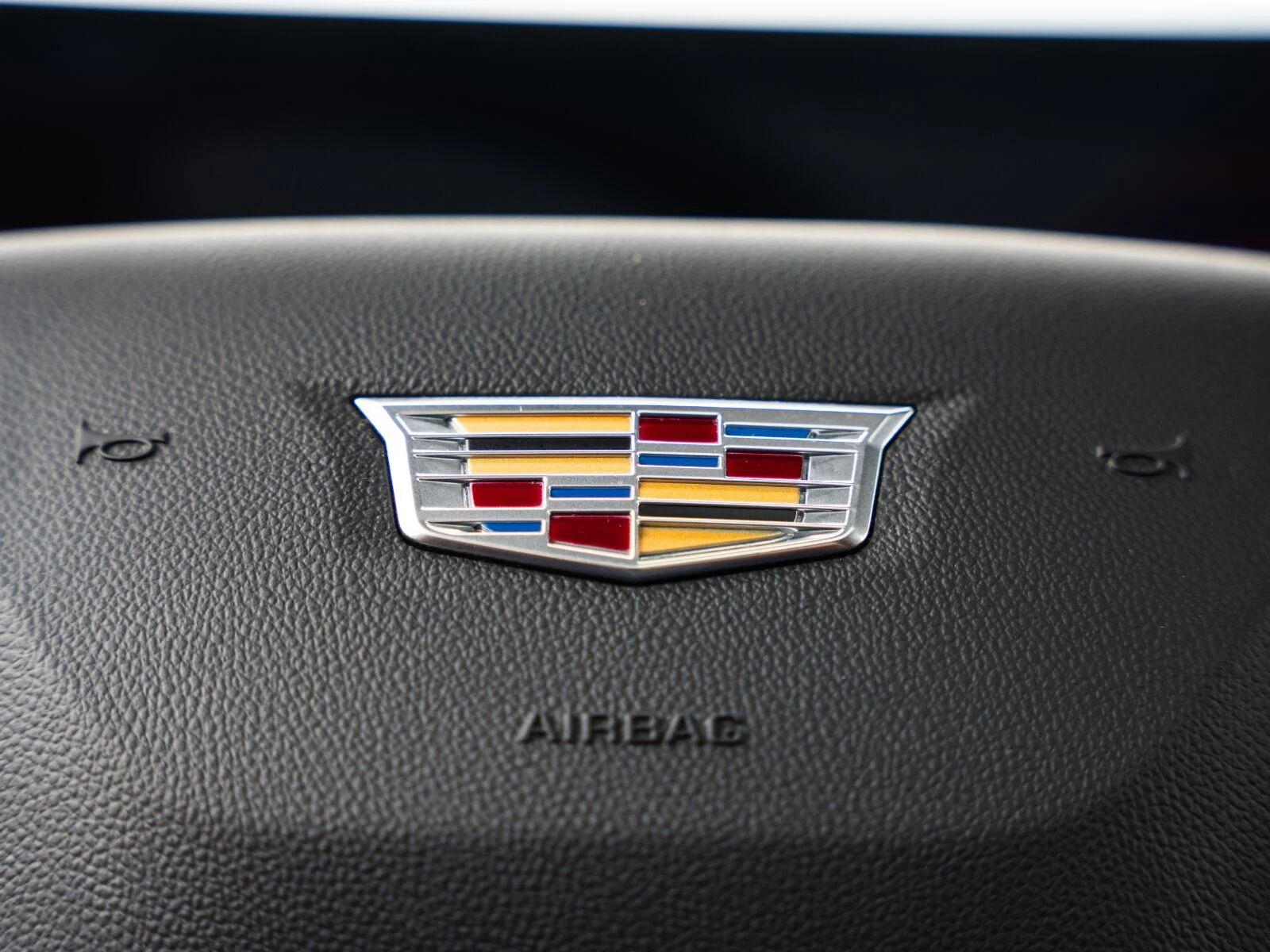 Used 2025 Crystal White Tricoat Cadillac Sport image 35