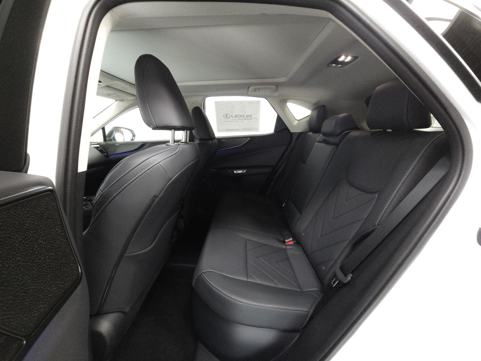 2026 Lexus NX 450h+ Luxury - Photo 7