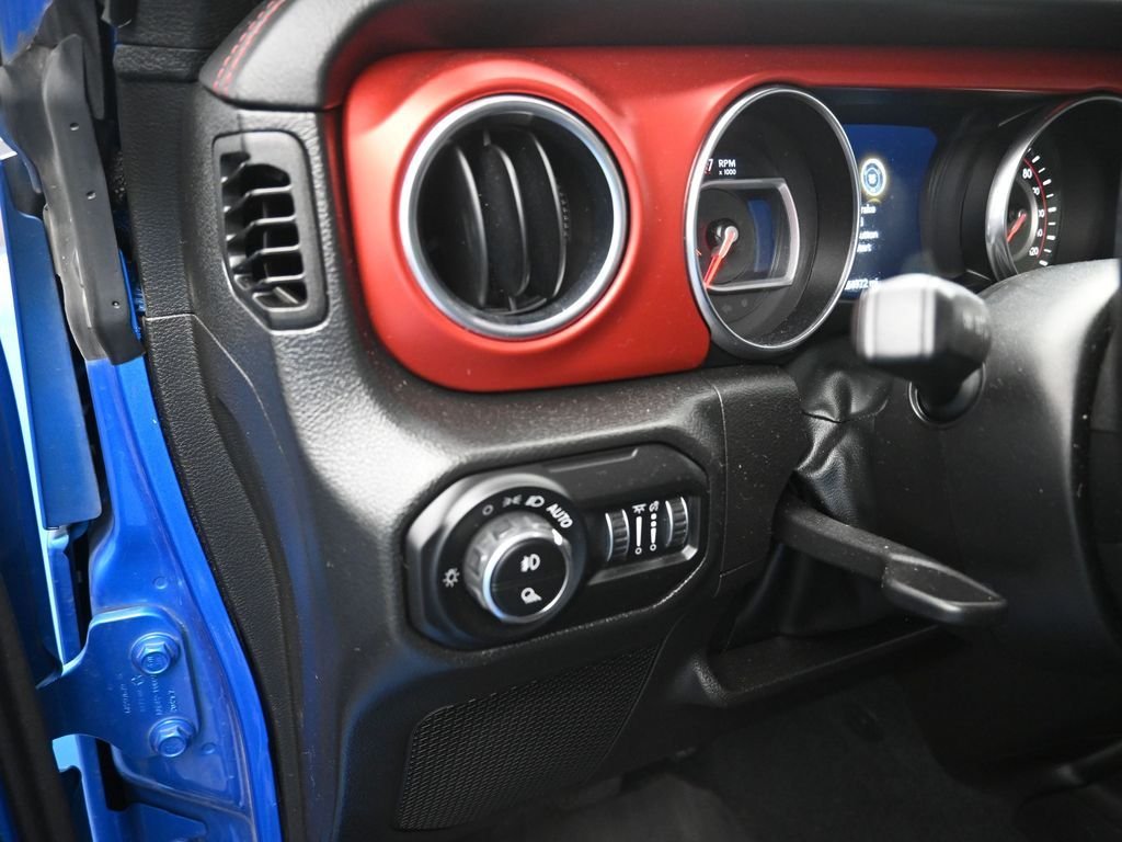 Used 2022 Blue Jeep Rubicon image 13