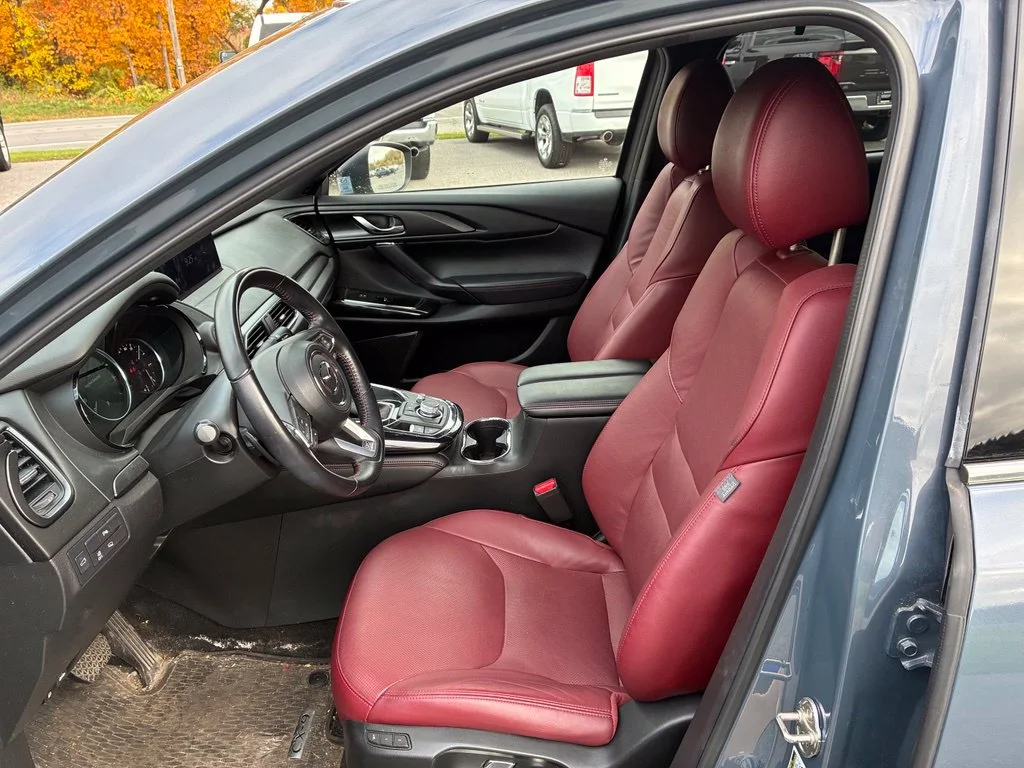 Used 2023 Gray Mazda Carbon Edition image 9