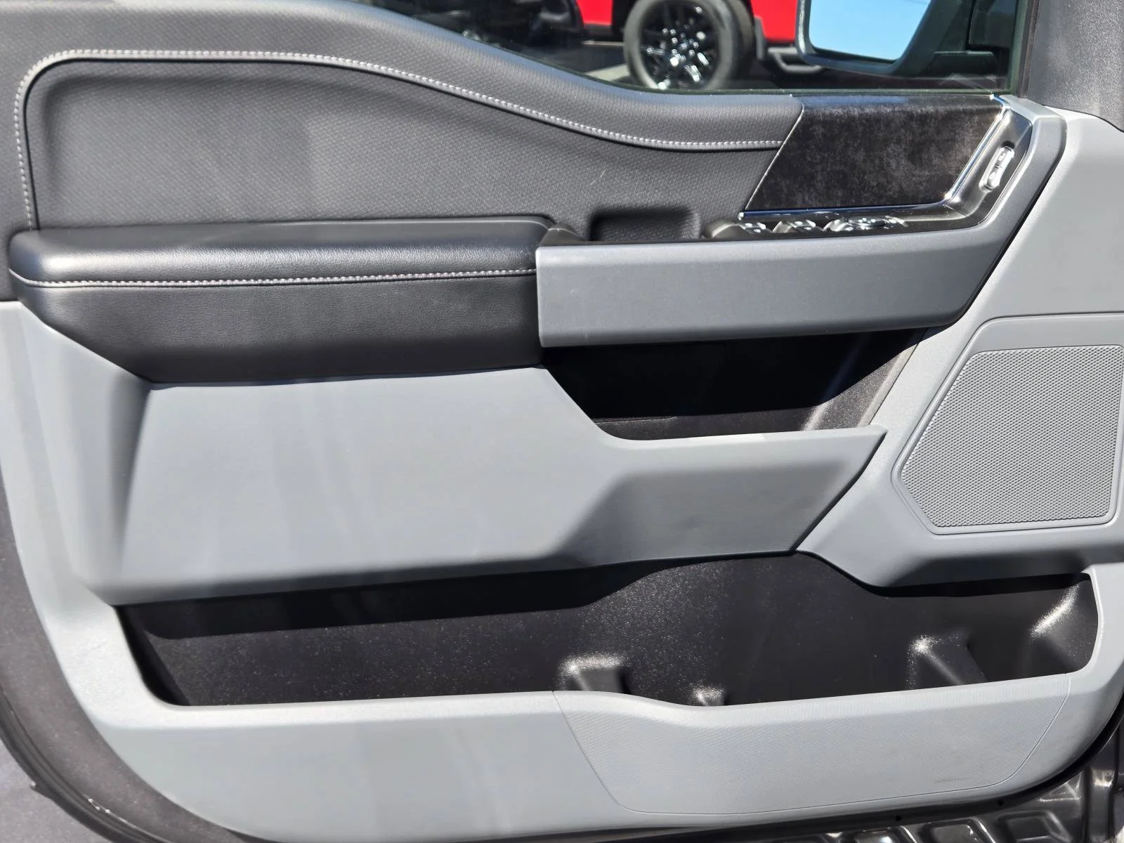 Used 2023 Gray Metallic Ford XLT image 14