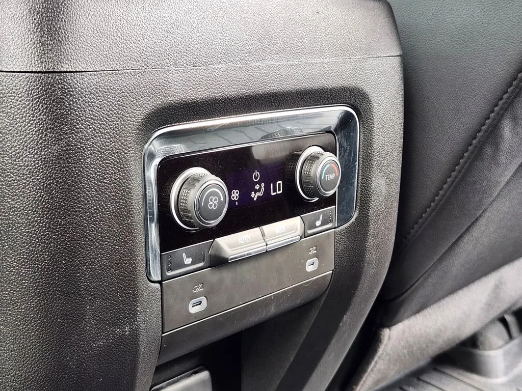 2024 Chevrolet Tahoe Premier - Photo 17