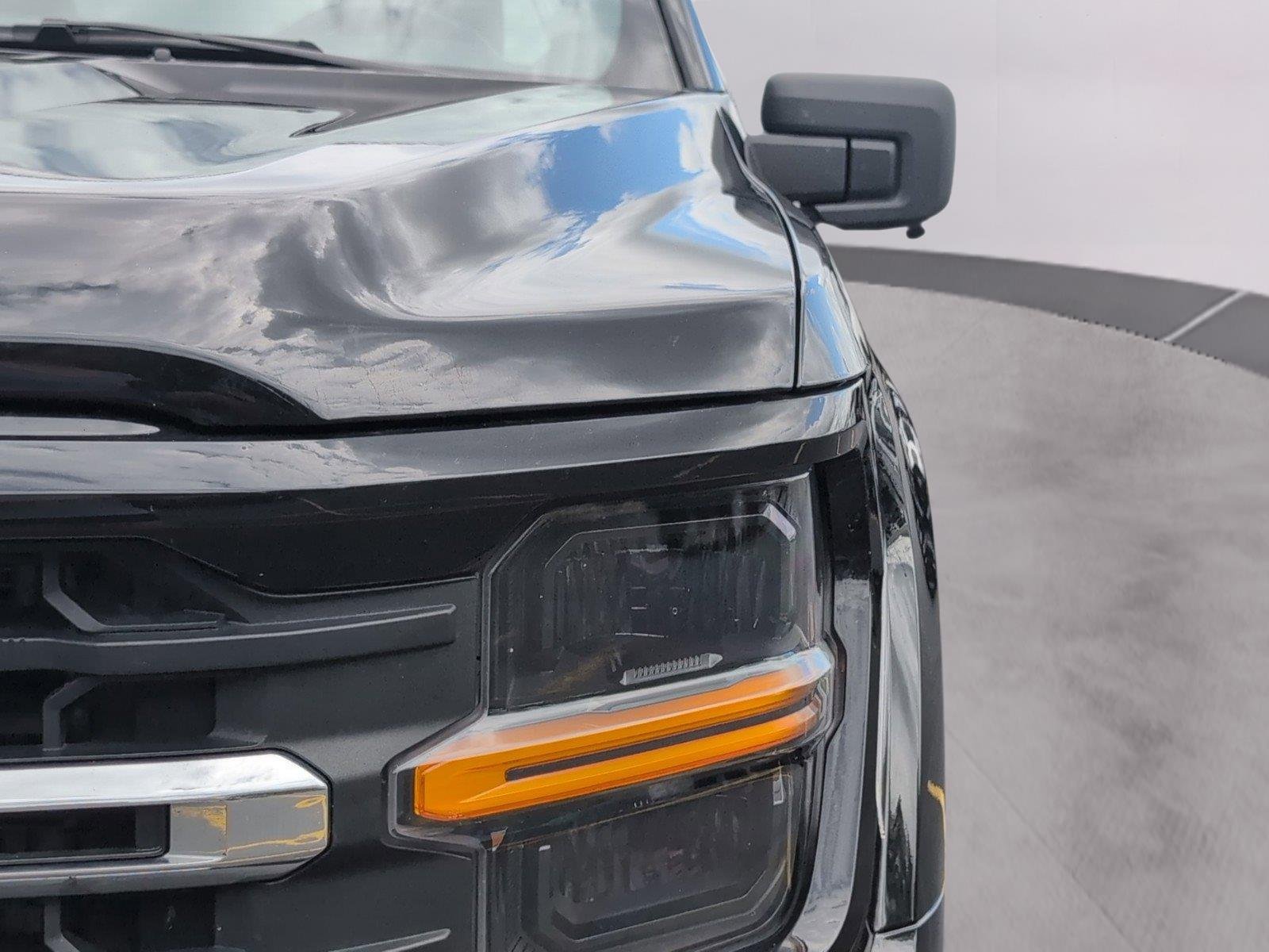 Used 2024 Agate Black Ford XLT image 37