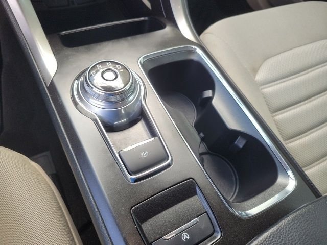 Used 2019 Blue Ford SE image 19