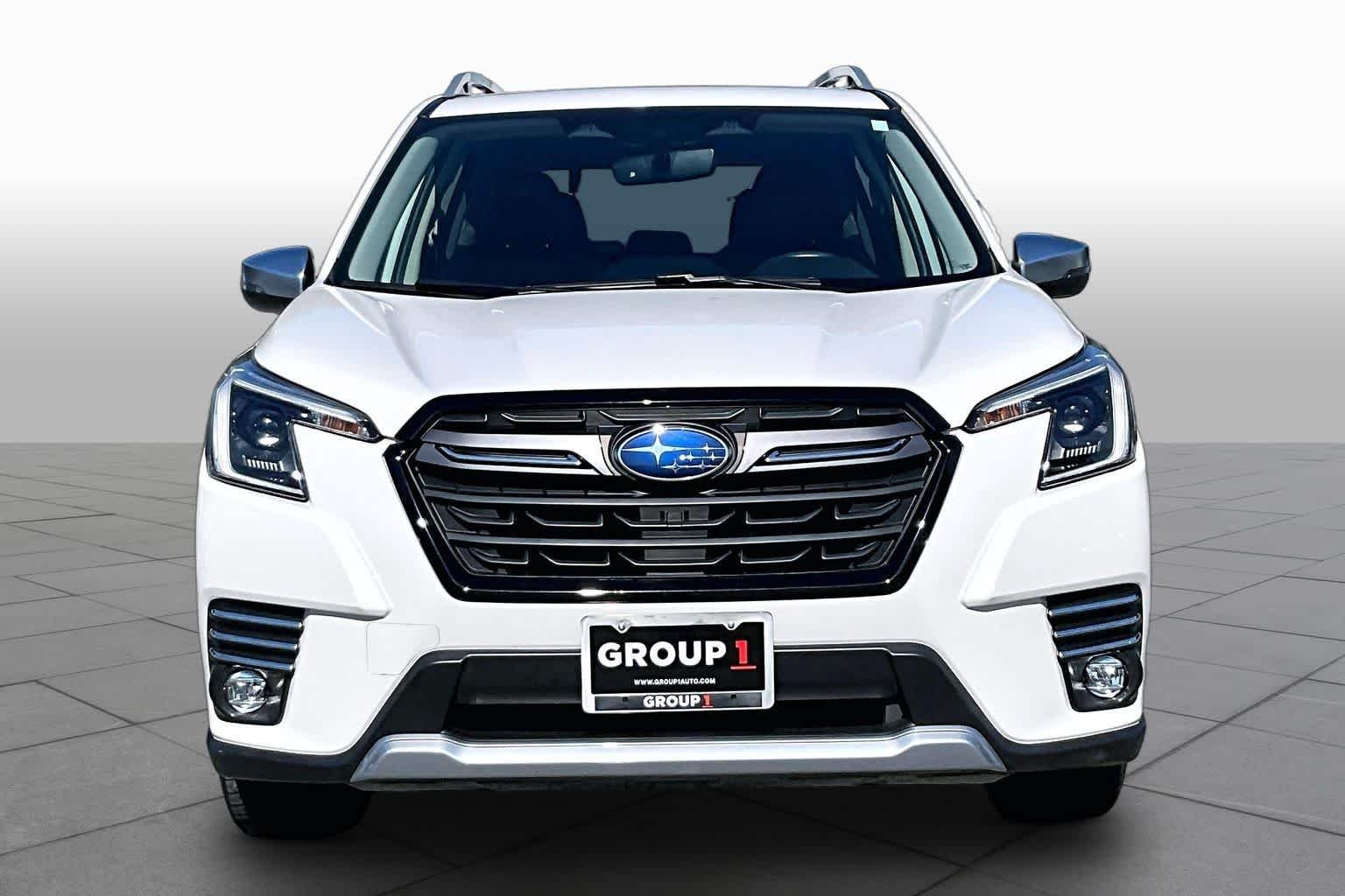 Used 2022 Crystal White Pearl Subaru Touring image 4