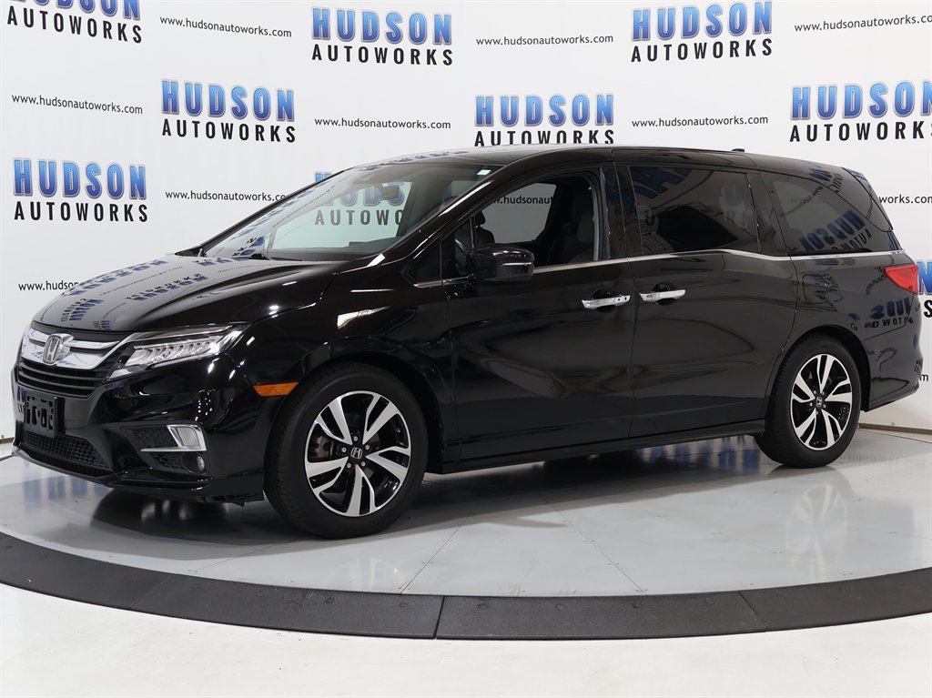 2018 Honda Odyssey Elite photo 2