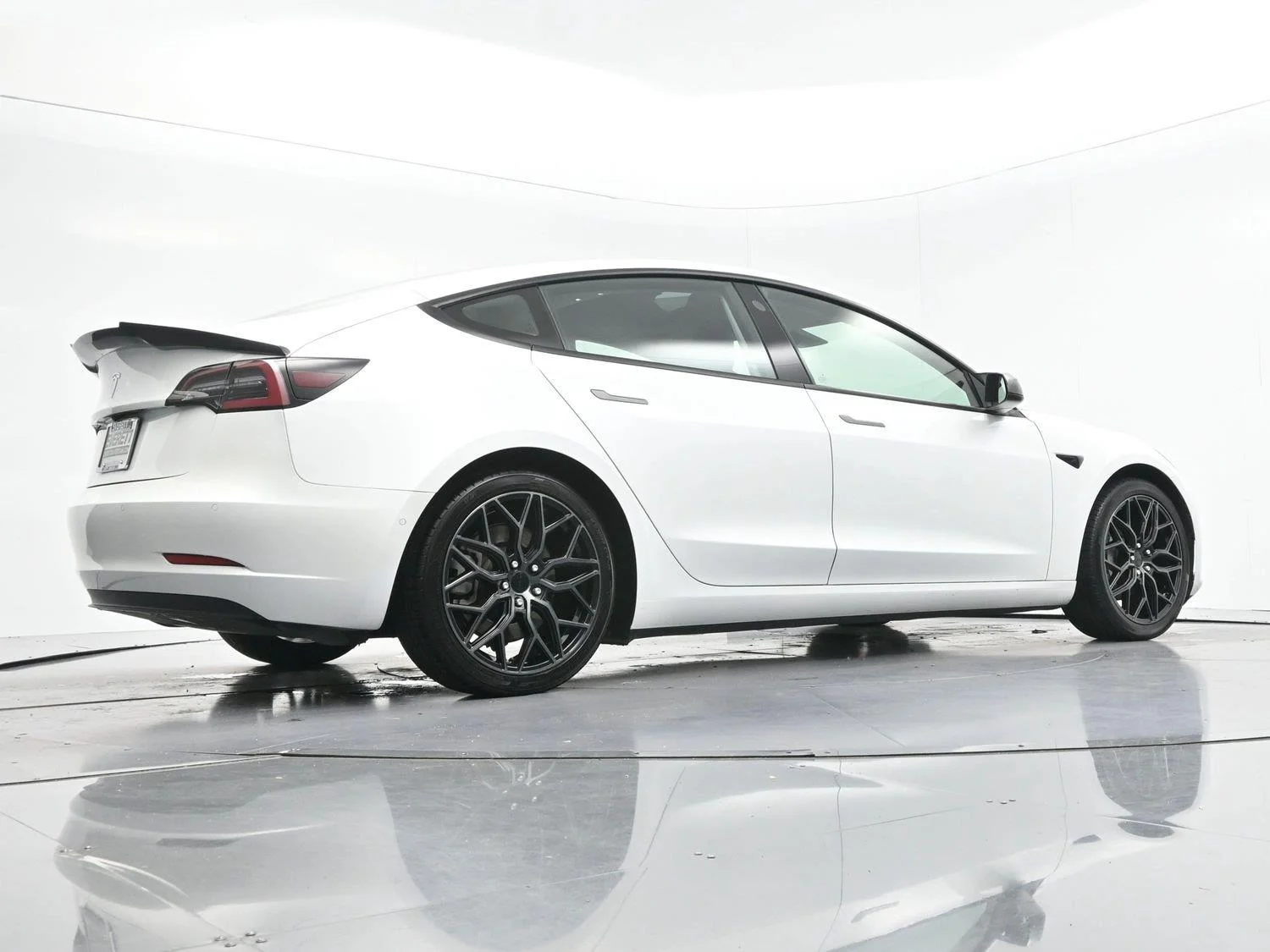 Used 2021 Pearl White Multi-coat Tesla Standard Range Plus image 42