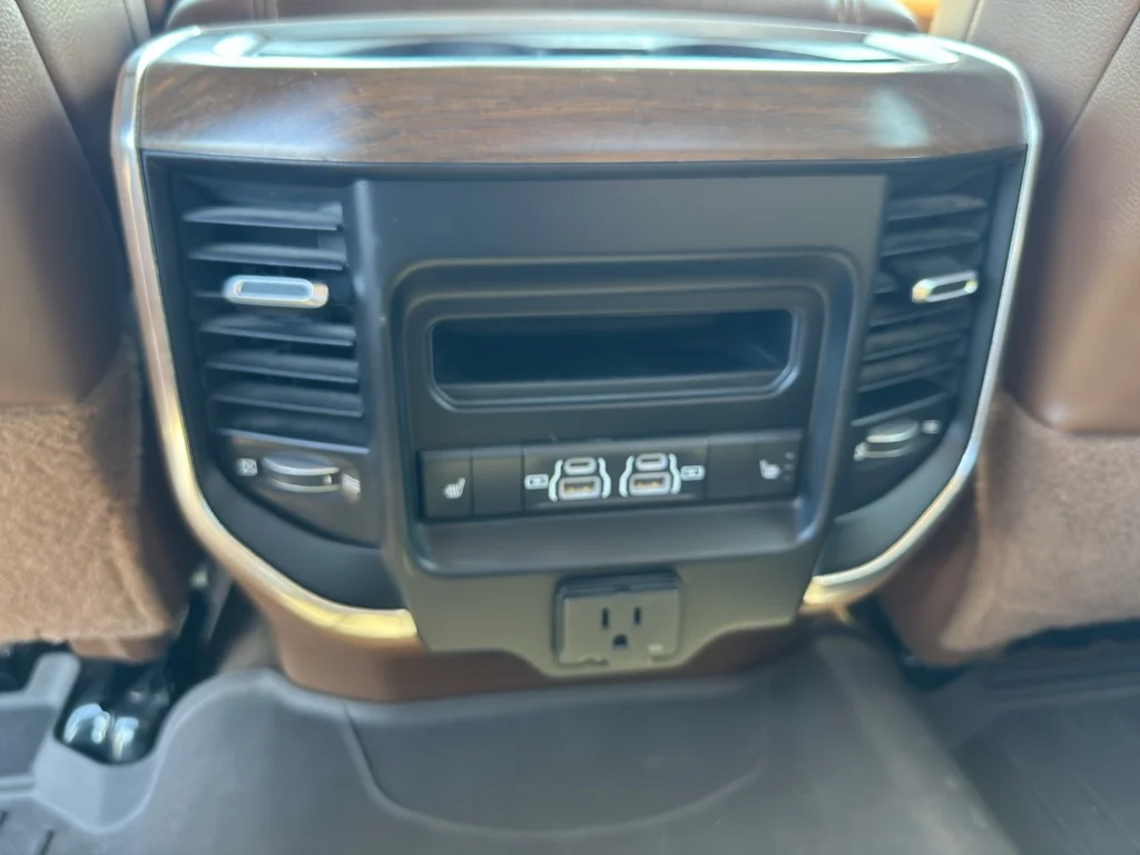 Used 2022 Billet Silver Metallic Clearcoat Ram Laramie image 20