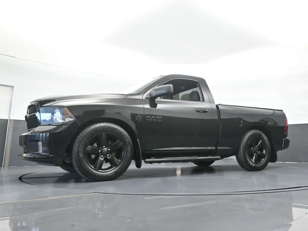 Used 2018 Brilliant Black Crystal Pearlcoat Ram Express image 53