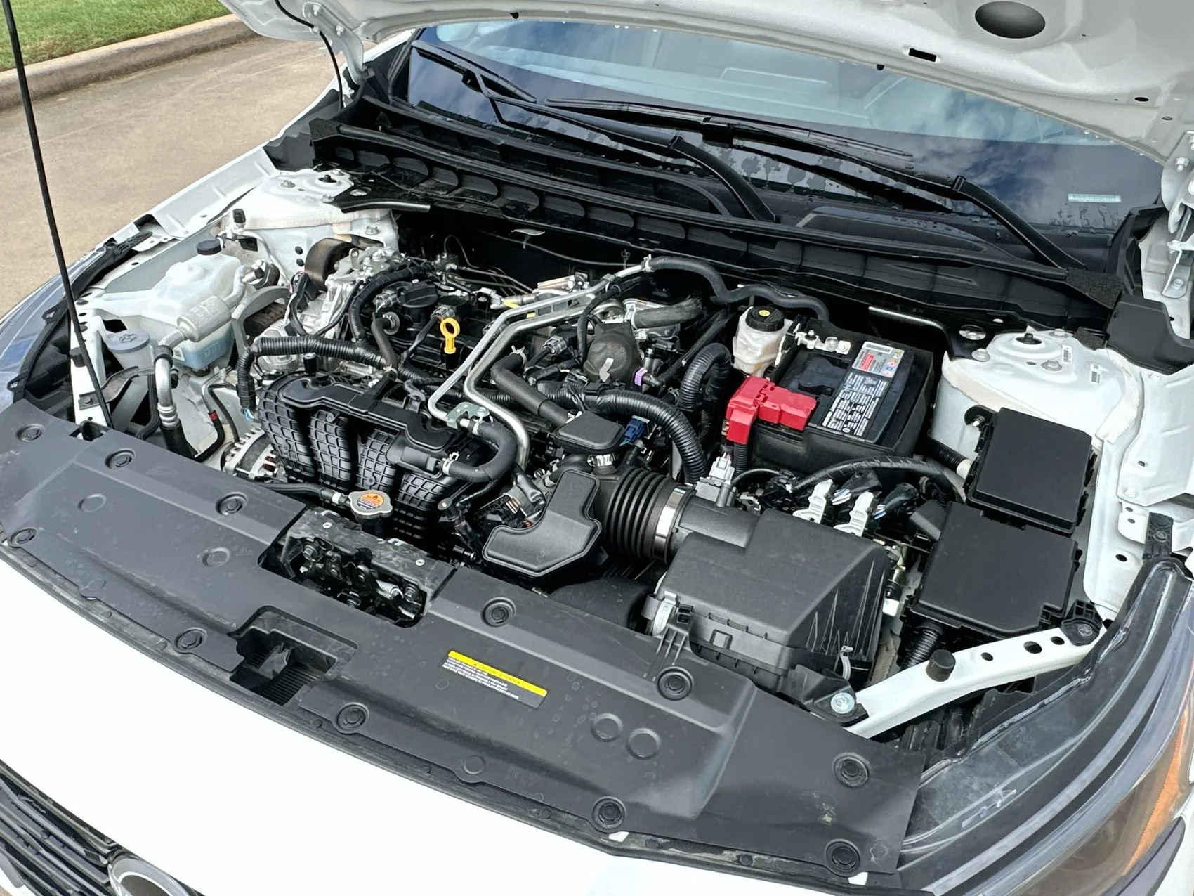 Used 2026 Glacier White Nissan SV image 24