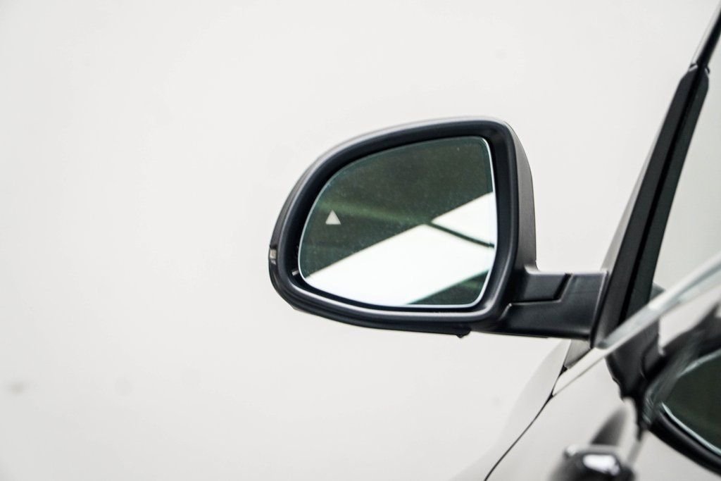 Used 2025 Black BMW xDrive40i image 15