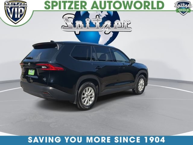 Used 2025 Black Toyota XLE image 9