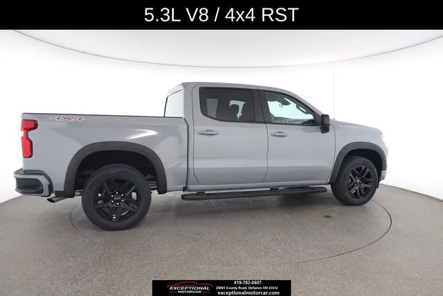 Used 2024 Gray Chevrolet RST image 21