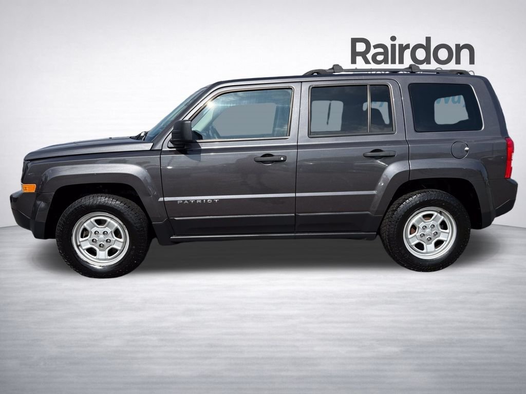 Used 2016 Gray Jeep Sport image 4