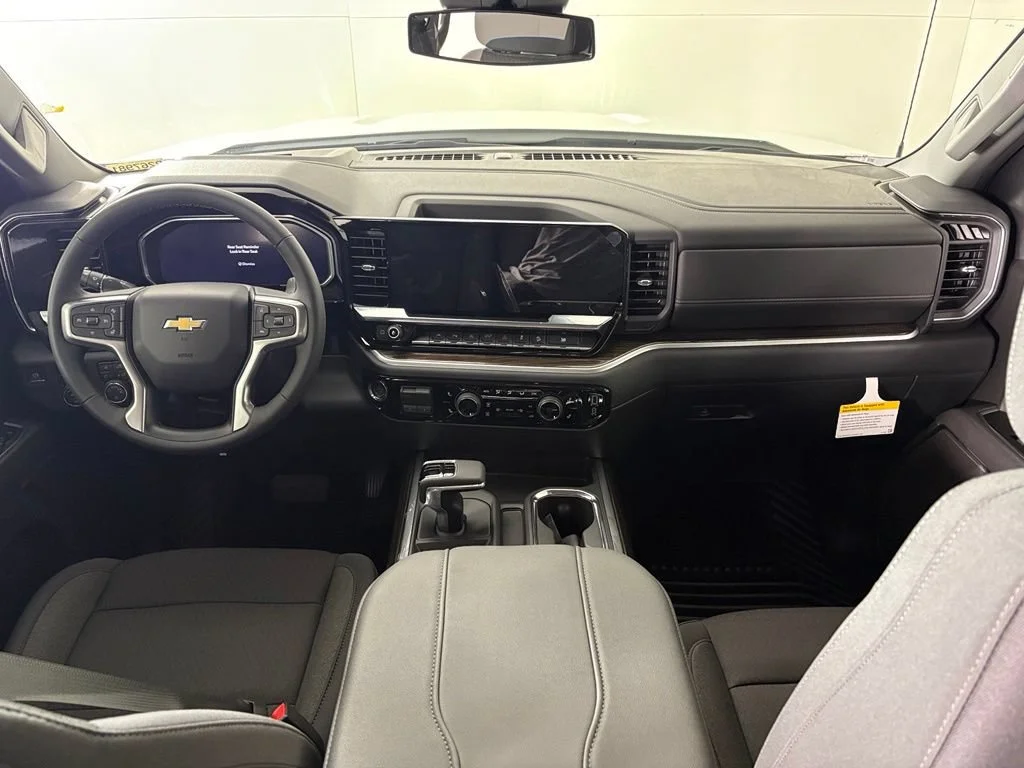 New 2026 Summit White Chevrolet LT image 40