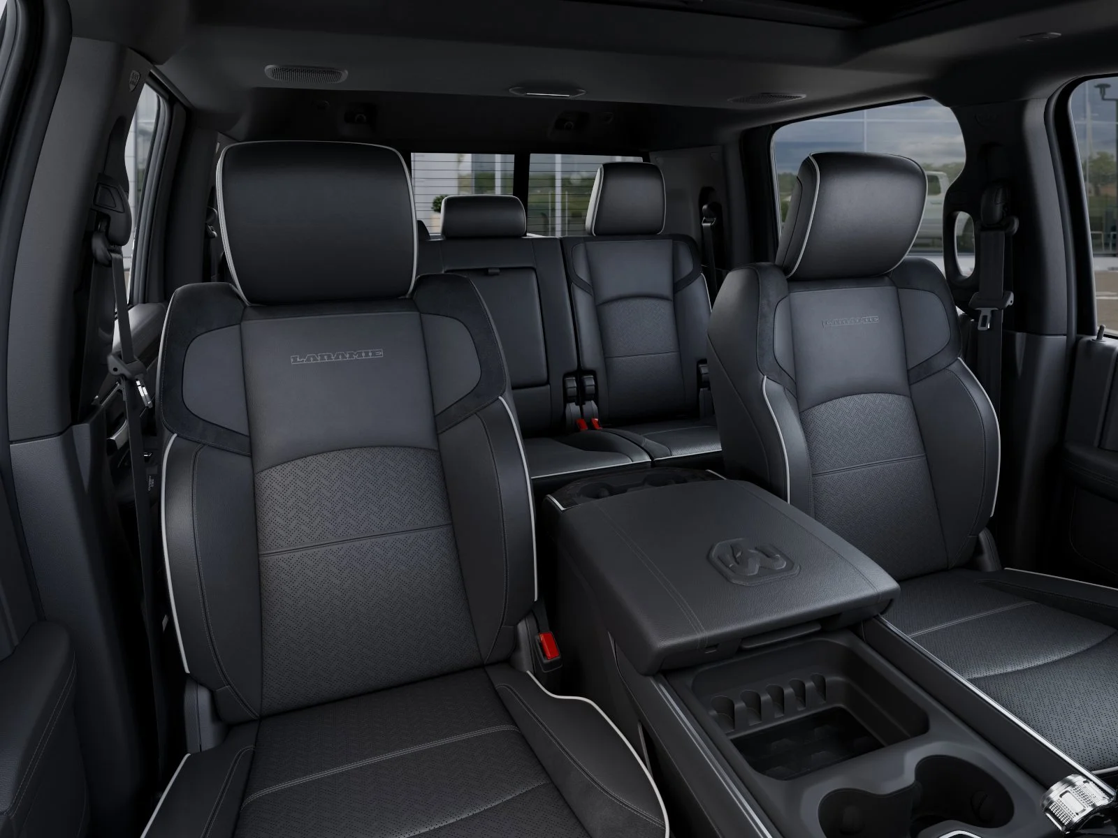 New 2026 Diamond Black Crystal Pearl-Coat Exterior Paint RAM Laramie image 16