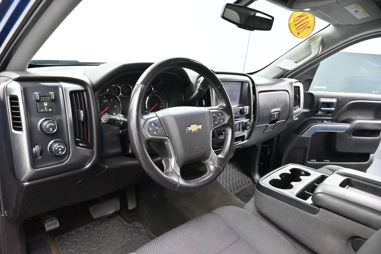 Used 2018 Deep Ocean Blue Metallic Chevrolet LT image 15