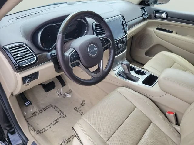 Used 2020 Black Jeep Overland image 21