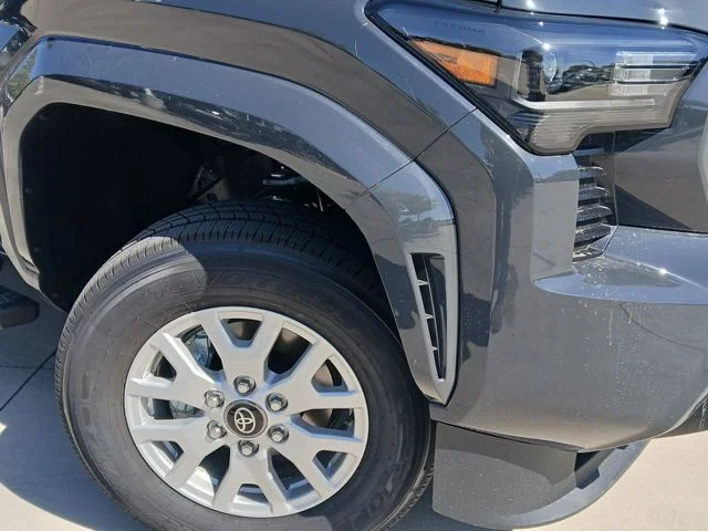 New 2026  Toyota SR5 image 3