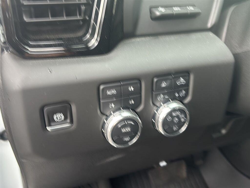 Used 2025 Summit White GMC AT4X image 15