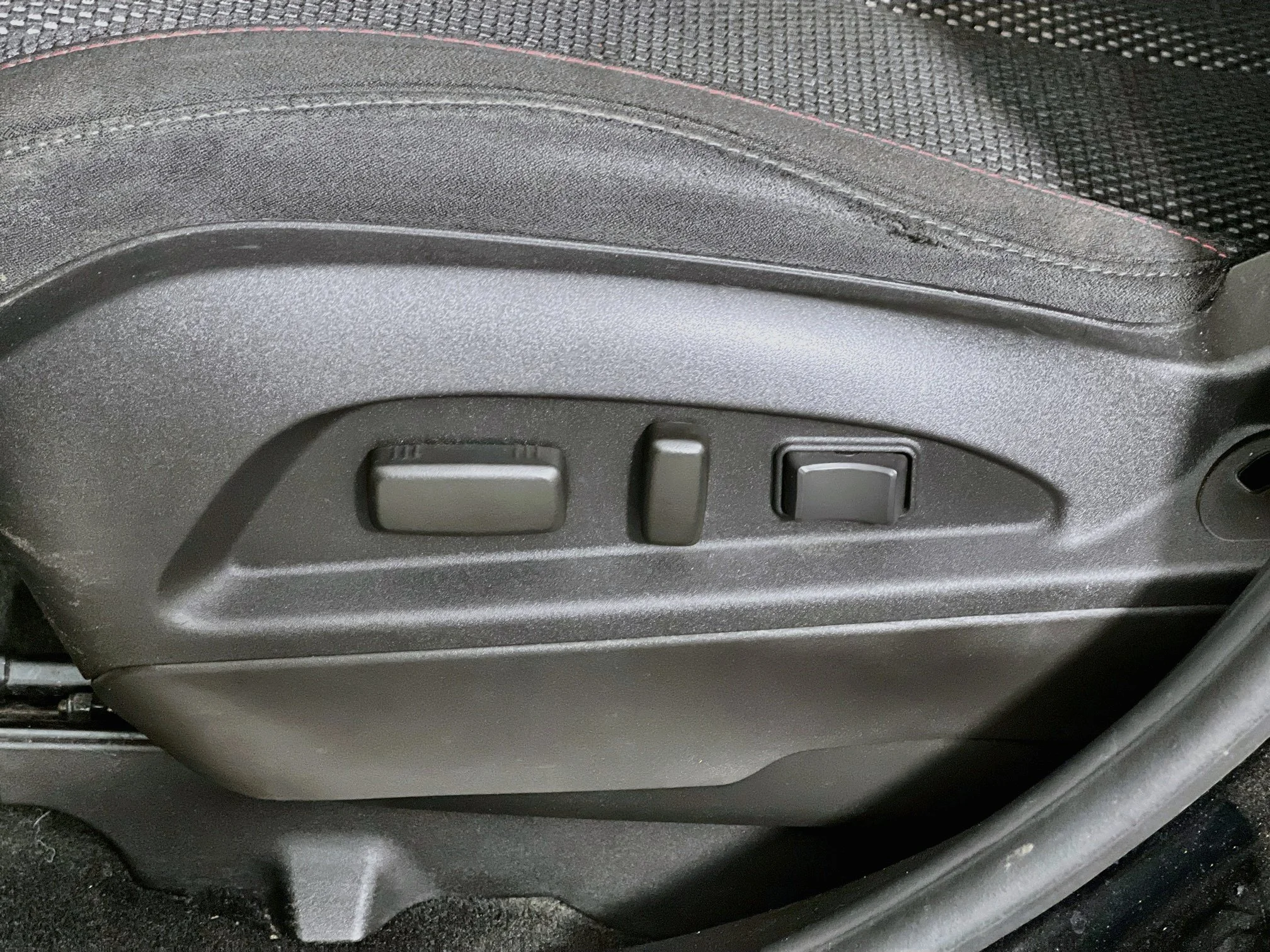 Used 2015 Black Chevrolet LT image 11