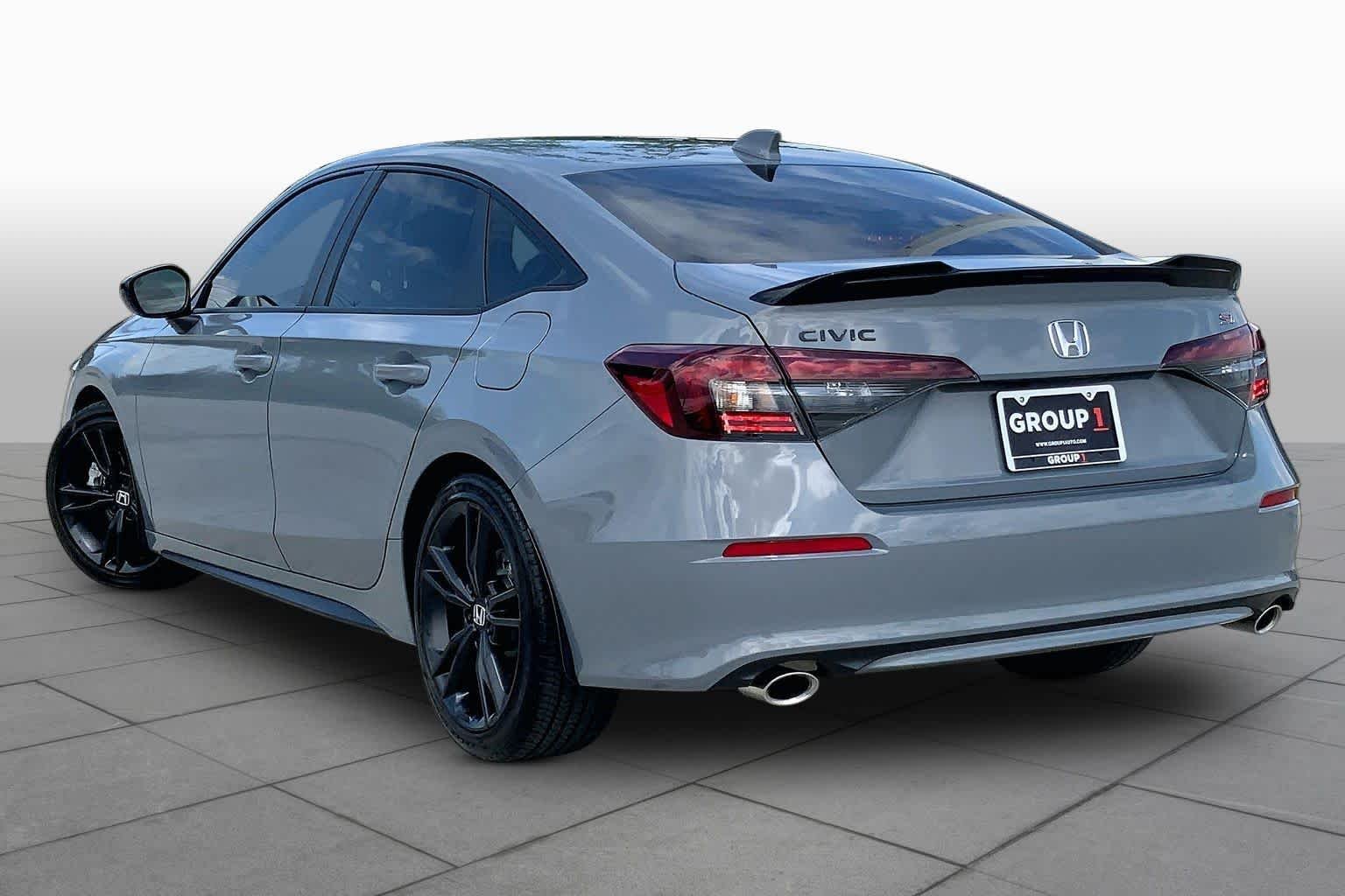Used 2026 Urban Gray Pearl Honda  image 11
