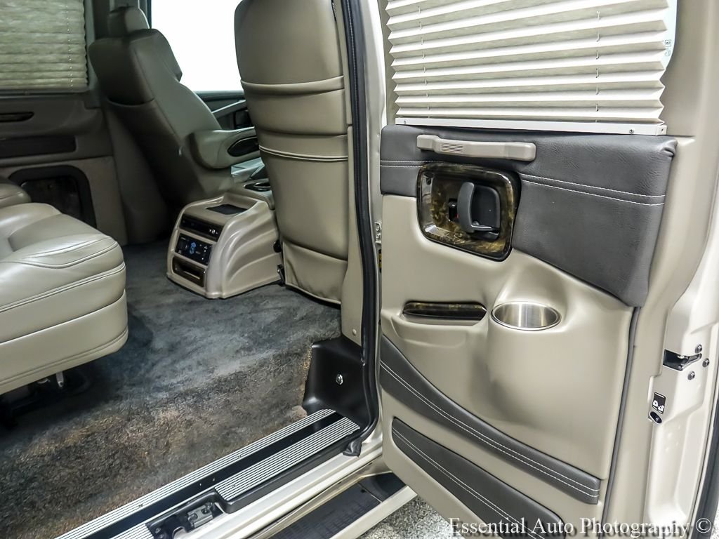 2023 Chevrolet Express Cargo Work Van - Photo 19