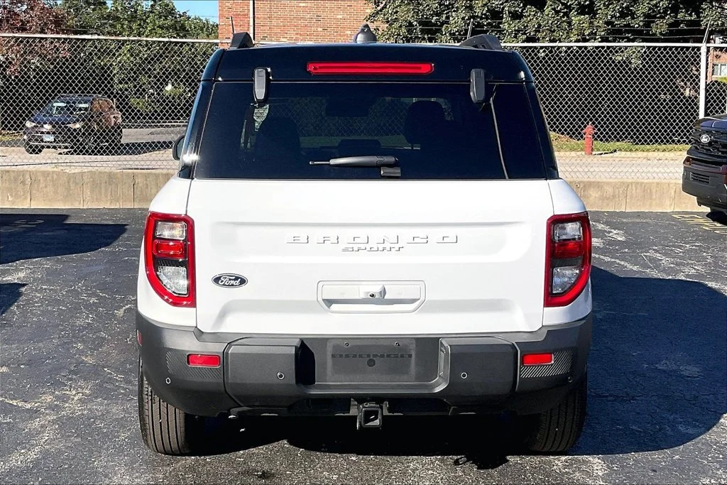 New 2026 Oxford White Ford Outer Banks® image 3