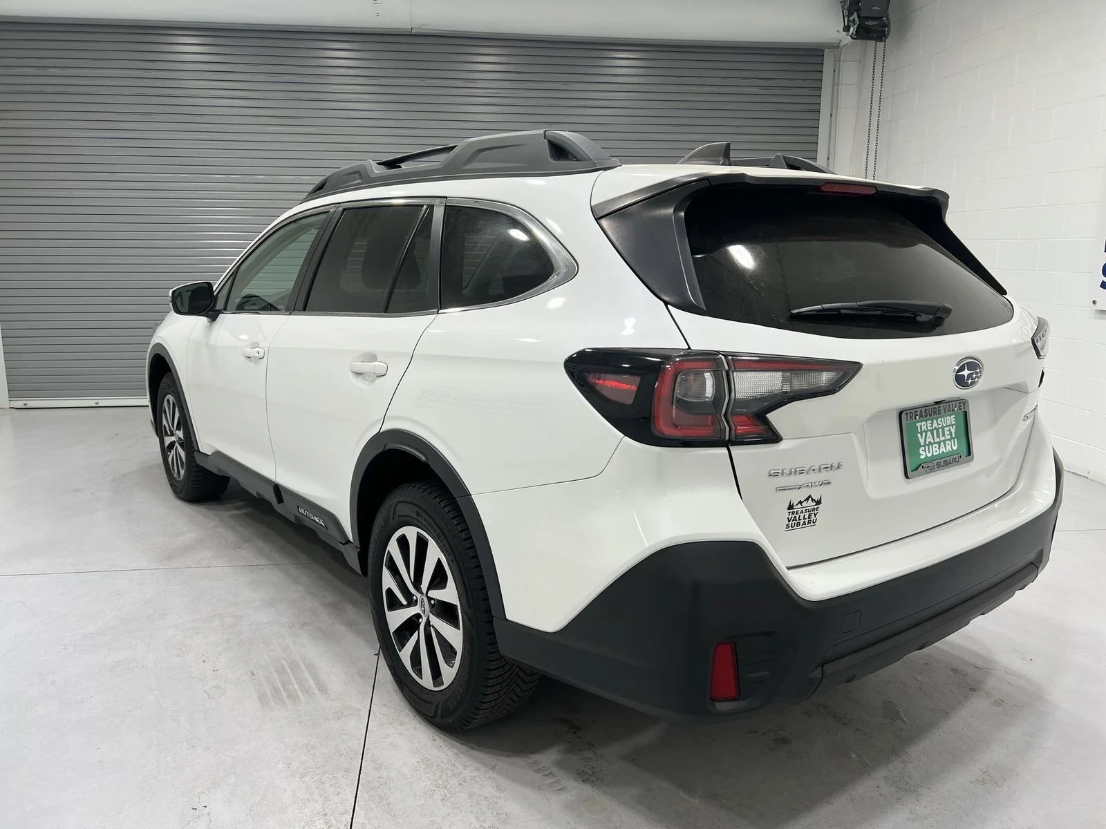 Used 2022 White Subaru Premium image 6