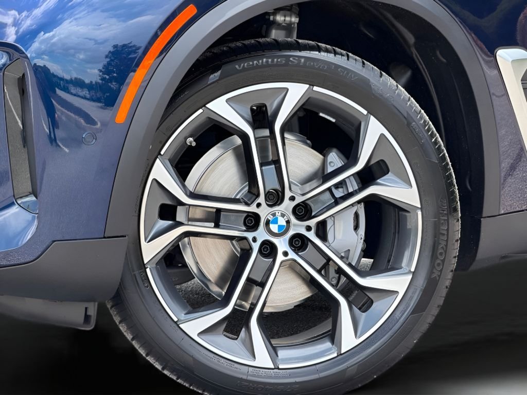 New 2026 Tanzanite Blue II Metallic BMW xDrive40i image 27