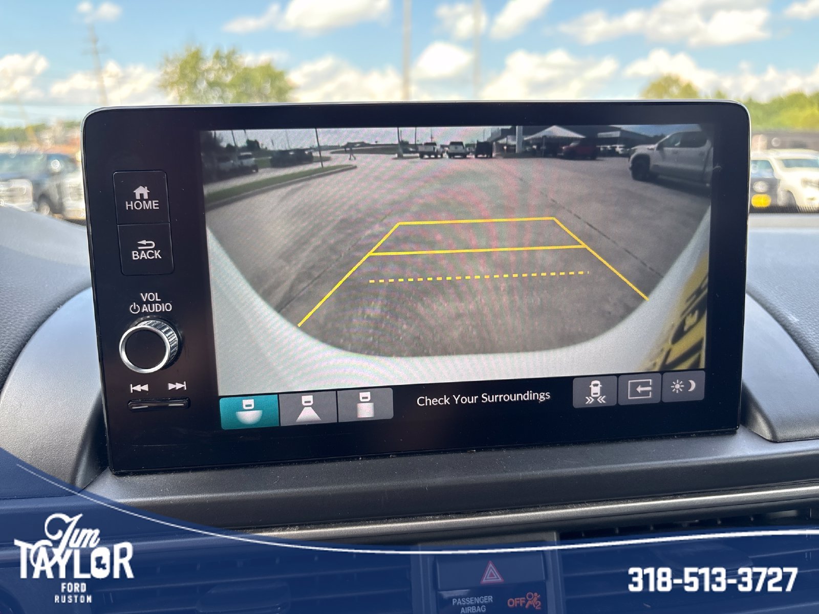 Used 2024 White Honda Touring image 24