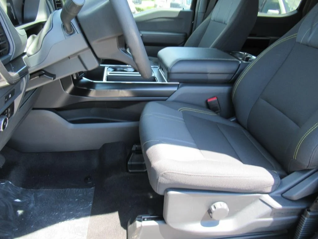 2025 Ford F-150 STX - Photo 16