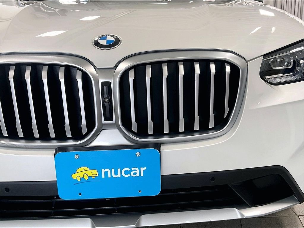 Used 2024 White BMW xDrive30i image 33