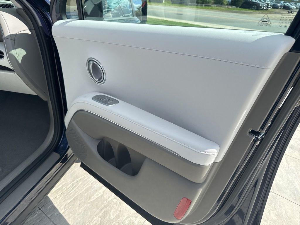 New 2026 Blue Hyundai SEL AWD image 38