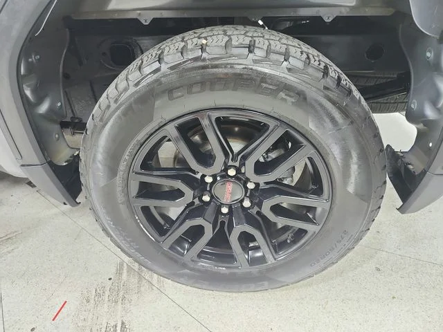 Used 2020 Gray GMC Elevation image 49