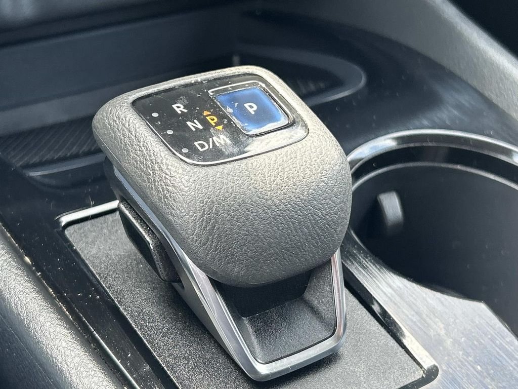 Used 2022 White Nissan SV image 27
