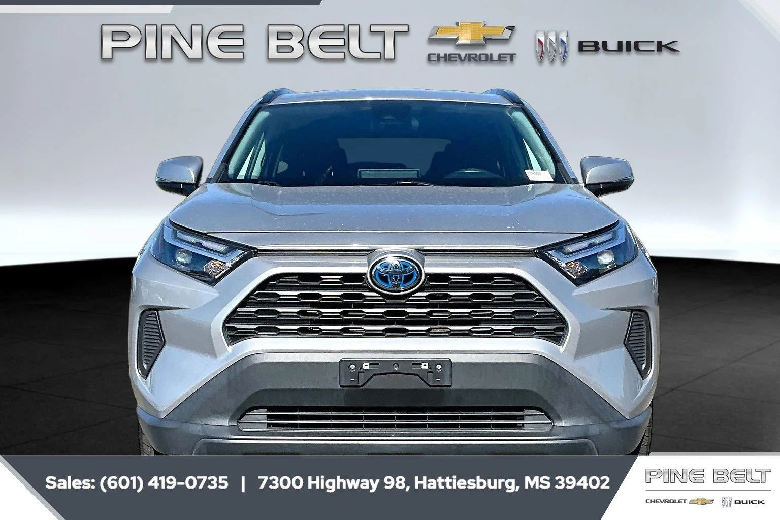 Used 2024 Silver Sky Metallic Toyota XLE image 3