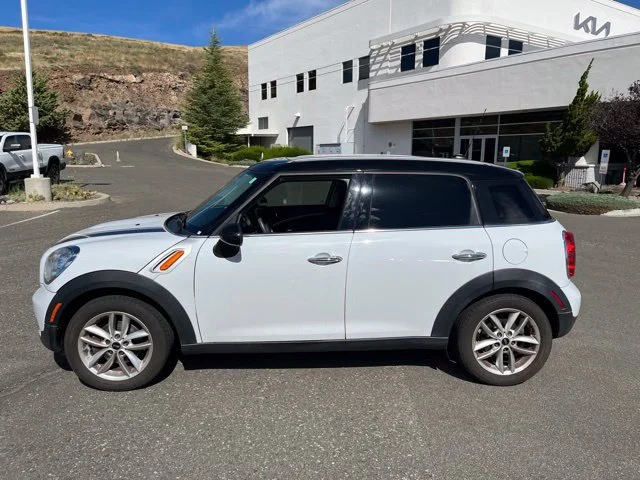 Used 2014 Light White MINI Base image 12