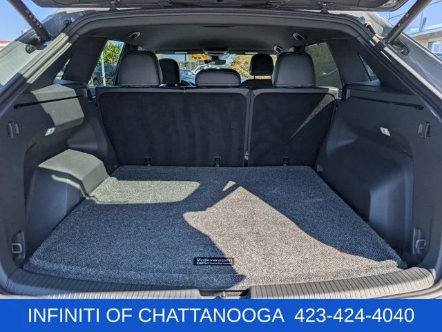 Used 2024 Gray Volkswagen 2.0T SE w/Technology image 22