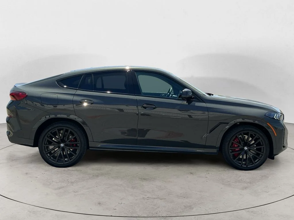 New 2026 Gray BMW xDrive40i image 8