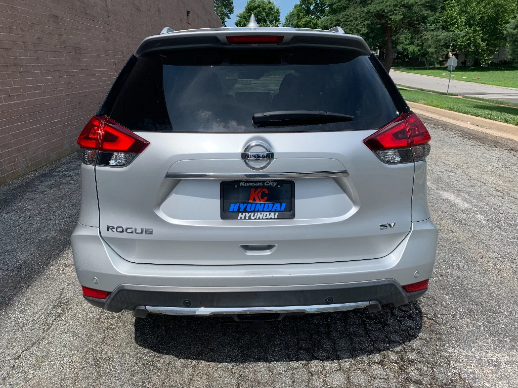 Used 2019 Brilliant Silver Metallic Nissan SV image 5