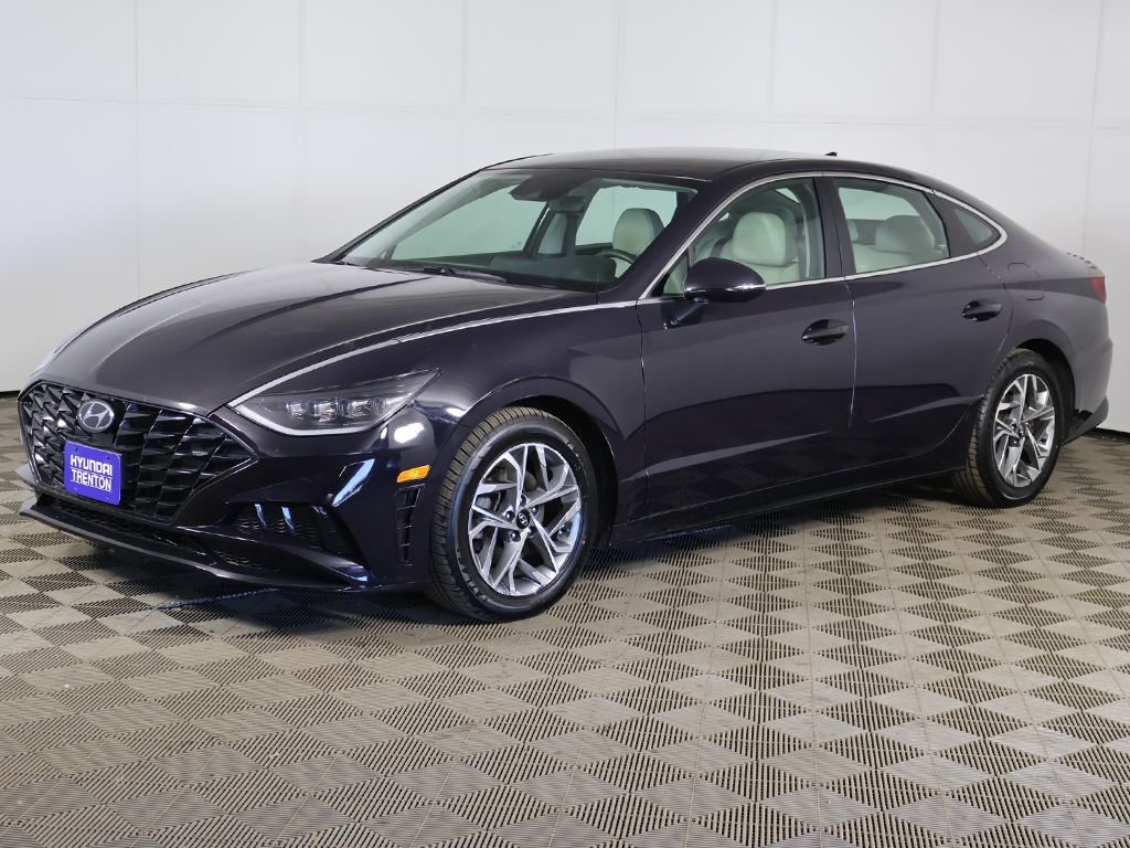 Used 2023 Blue Hyundai SEL image 8