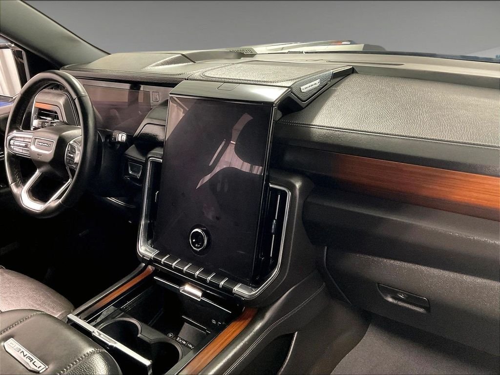Used 2025 Black GMC Denali image 14