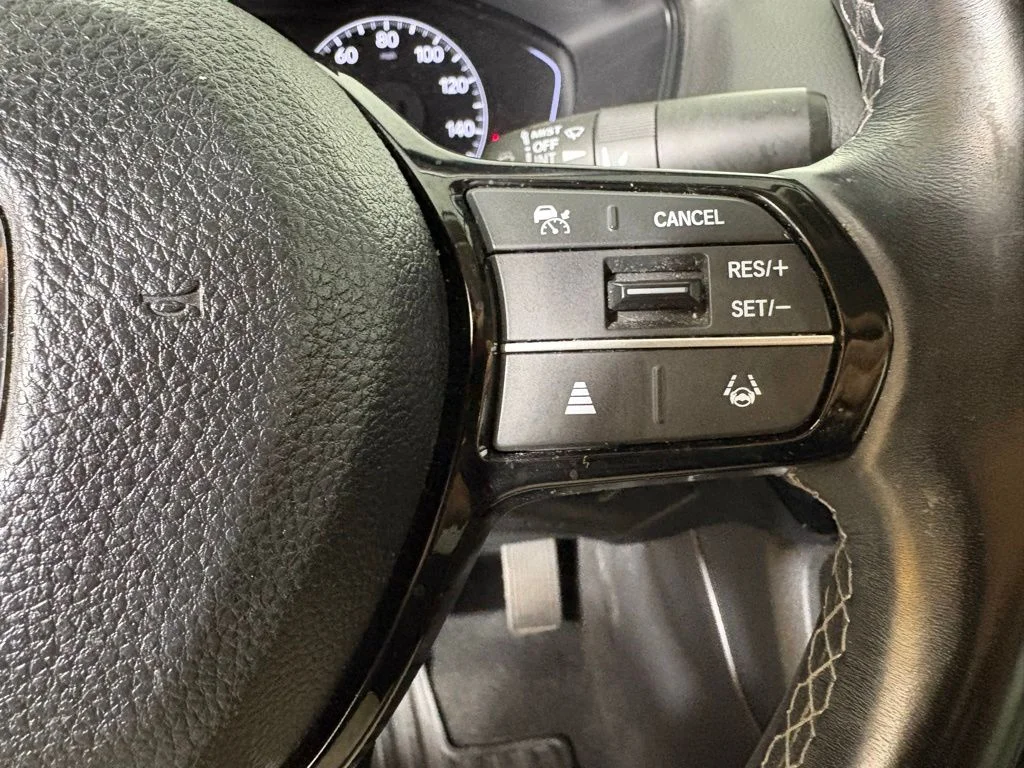 Used 2022  Honda EX image 25
