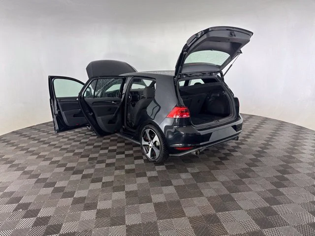 Used 2017 Black Volkswagen S image 18