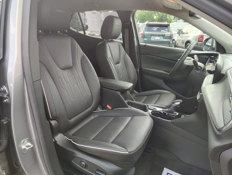 Used 2024 Moonstone Gray Metallic Buick Avenir image 21
