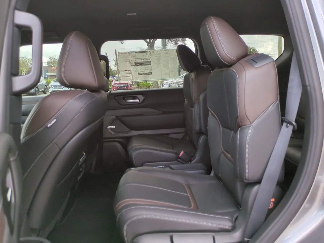 2026 Nissan Armada SL - Photo 21