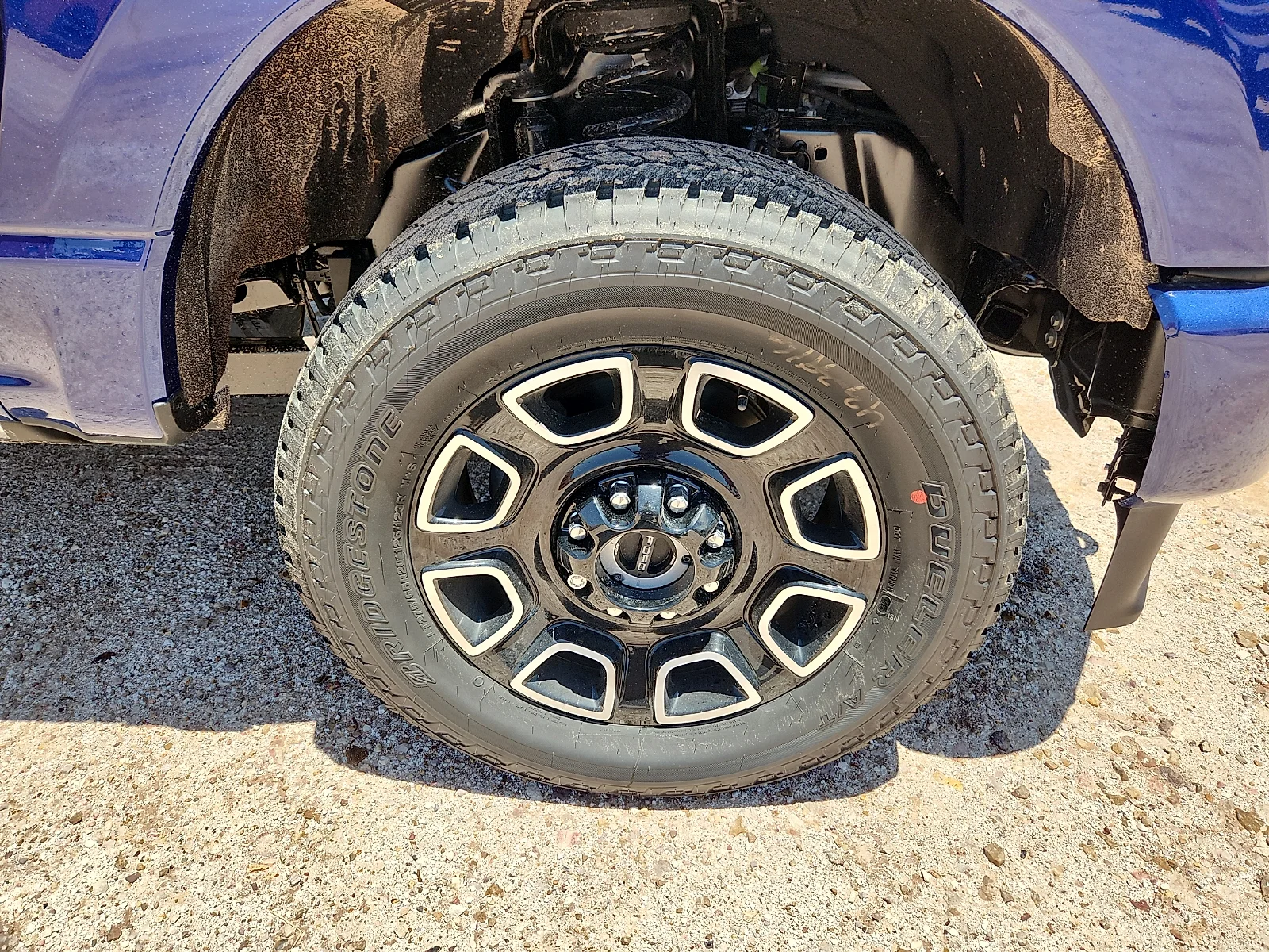New 2026 Argon Blue Metallic Ford F-250® Platinum® image 9